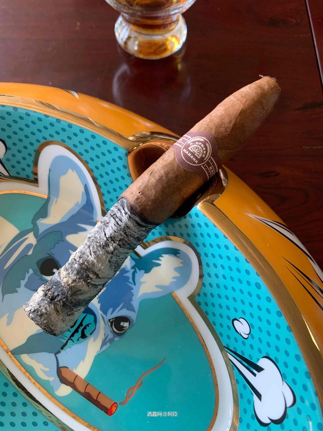 乌普曼老鱼雷，20多年了，香气还是很到位，茄比酒还老。