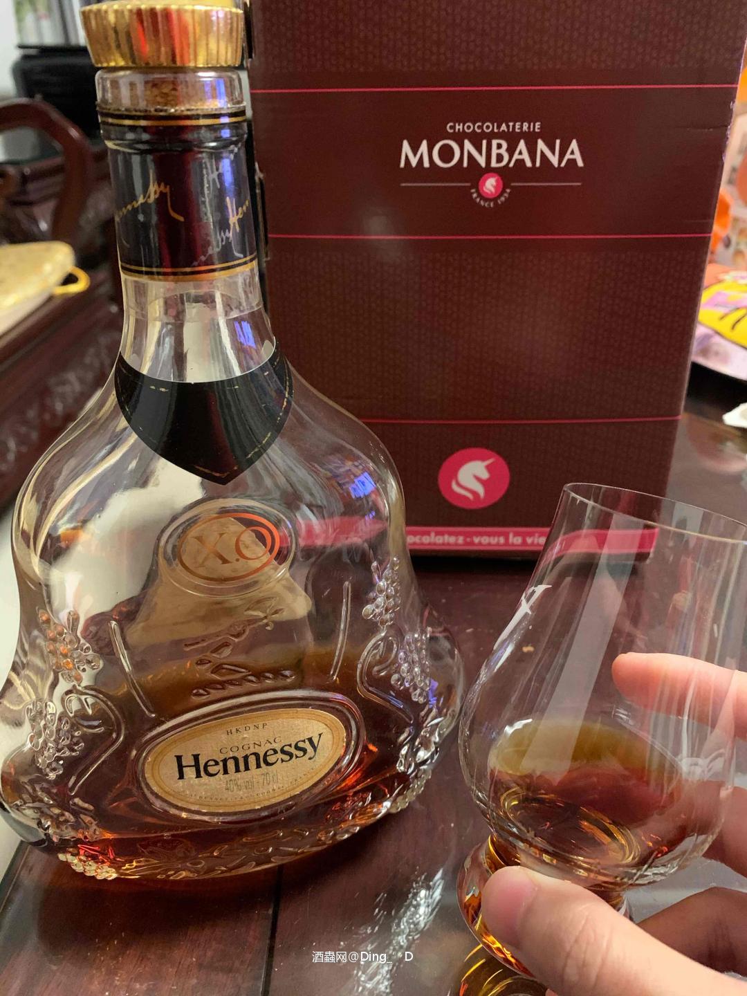 Hennessy轩尼诗XO干邑白兰地<p class='p'/><p class='p'/>年份：不详，只看到2…