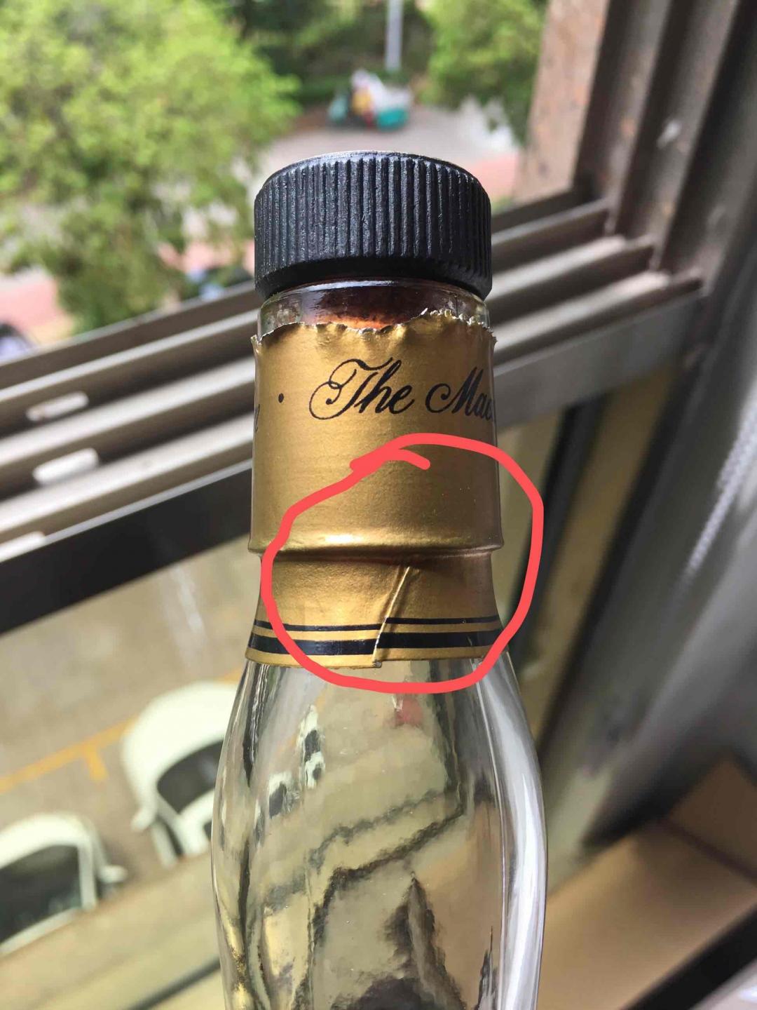 没搭理你还一直在后面咬