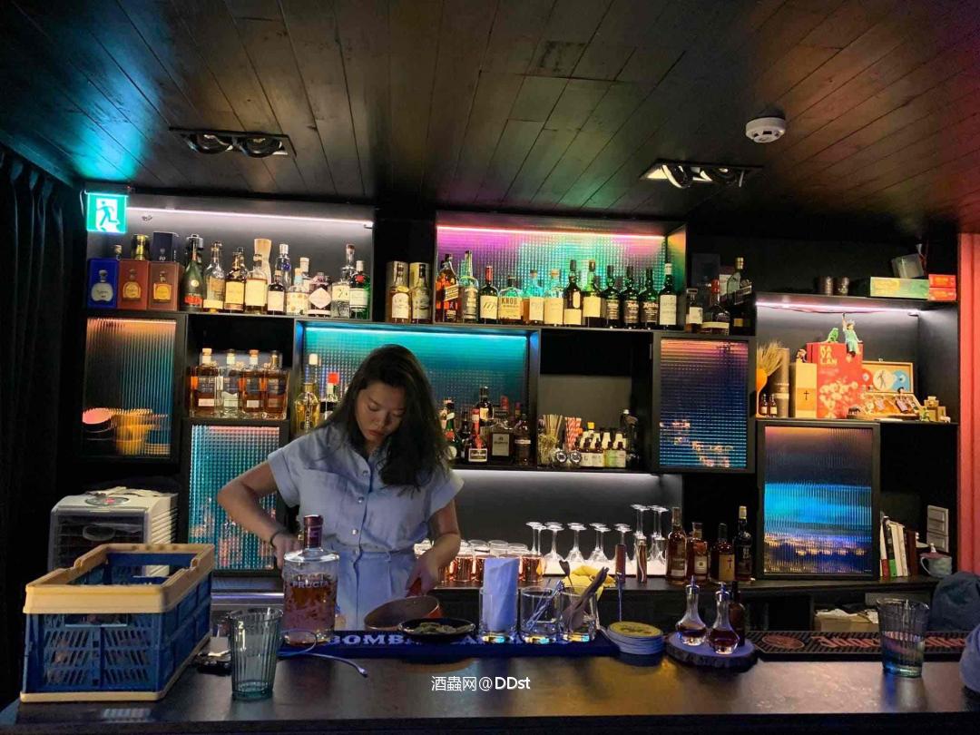 酒治百病 <img src='https://sdata.whiskyworm.com/xcxpics/emoji_52.png' class='emoji' />