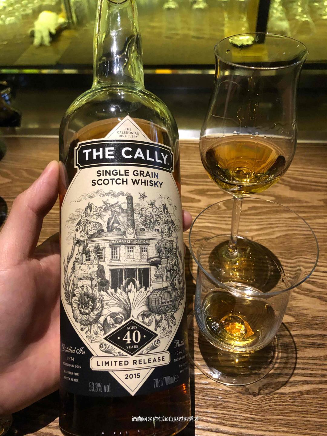 #酒月#<p class='p'/>发酵的谷物是我年轻的荷尔蒙，<p class='p'/>时间将我禁锢在不同韵…