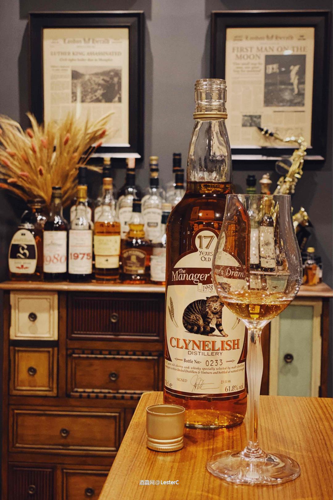 小饮一杯钟爱的🐱