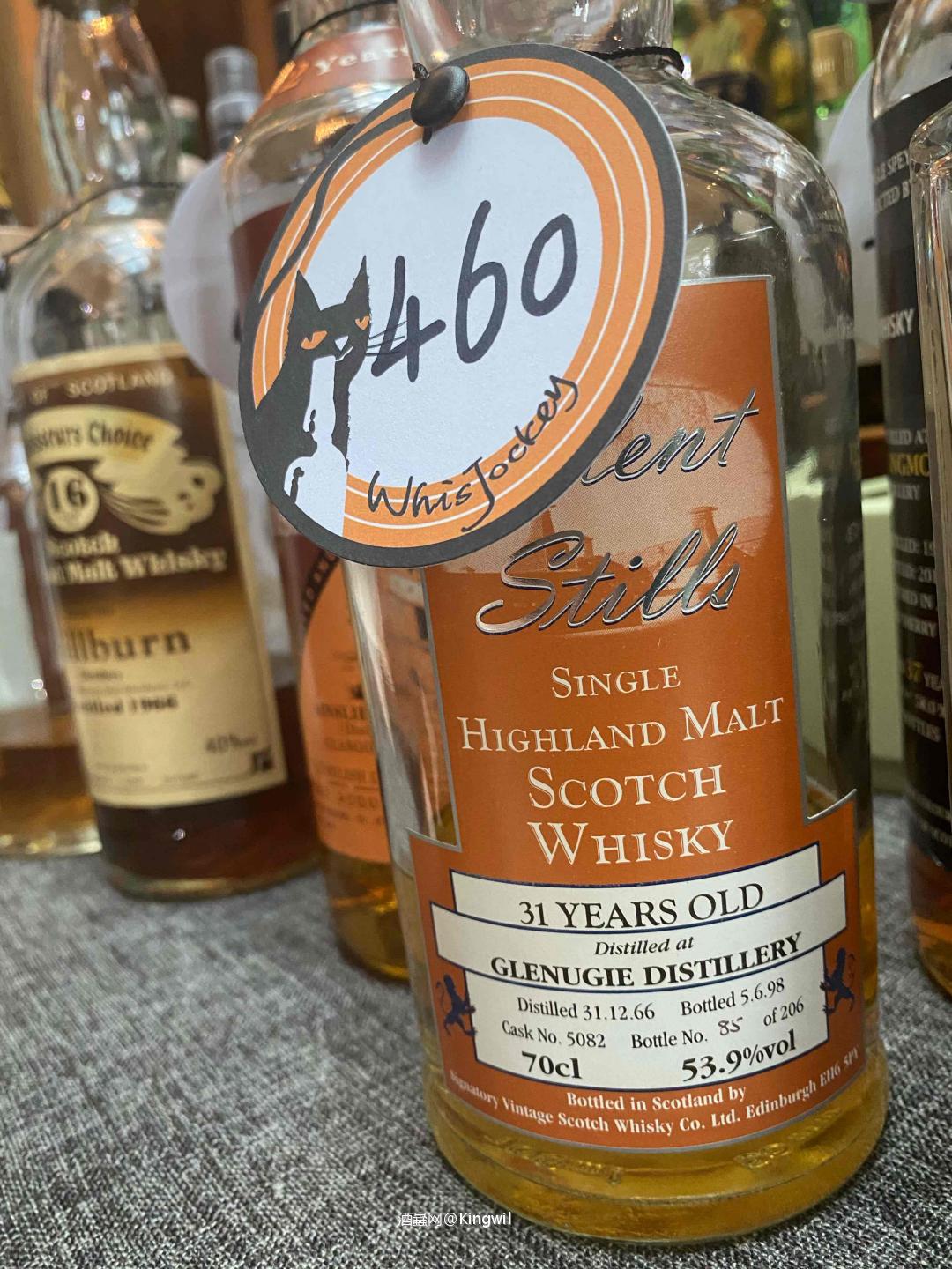 一堆老酒来不及喝