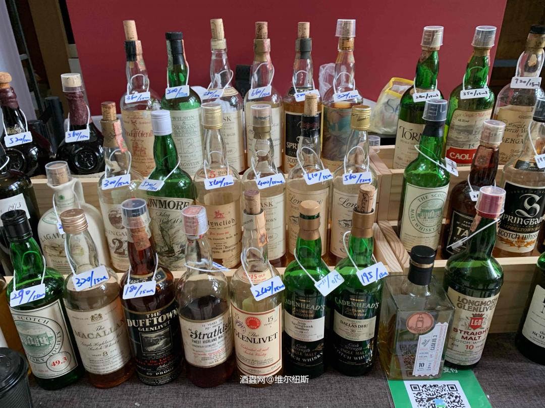 今年Whisky+感觉不错，OB比往年多，参展商多数推广力度不小