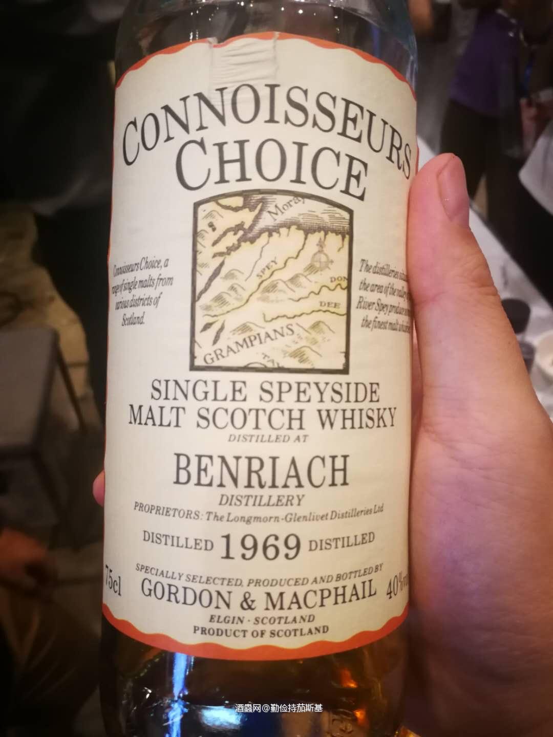 接连两个酒展，交点作业，先来北京的