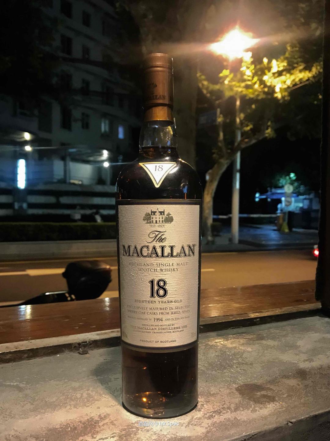 近日和酒友们小聚，怂恿老板把他私藏的好货拿出来秀秀，于是就翻…