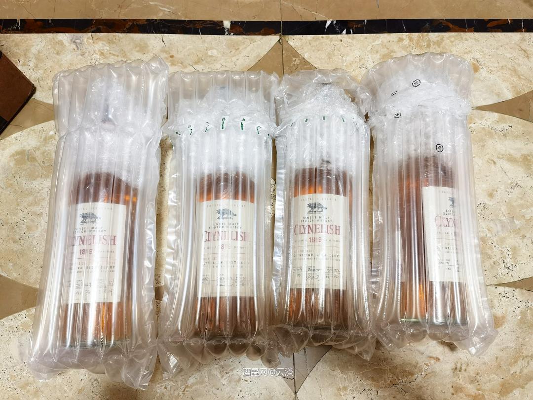 一大早收到这个猫<img src='https://sdata.whiskyworm.com/xcxpics/emoji_14.png' class='emoji' />喵...............