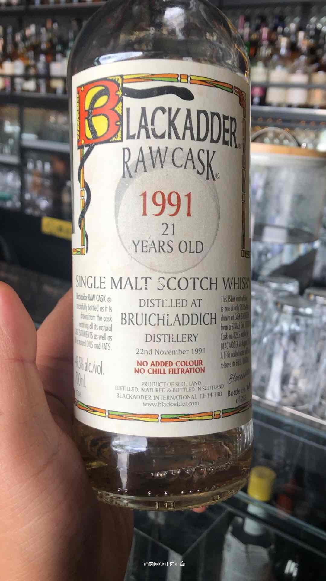 香气：石楠花香扑鼻而来，泥煤气息浓郁，能少许感受到一丝的塑料…