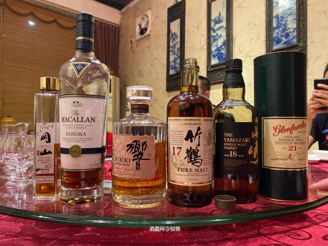 一餐饭品味那么多个款式，简直是味蕾的享受，感觉最深的还是竹鹤…