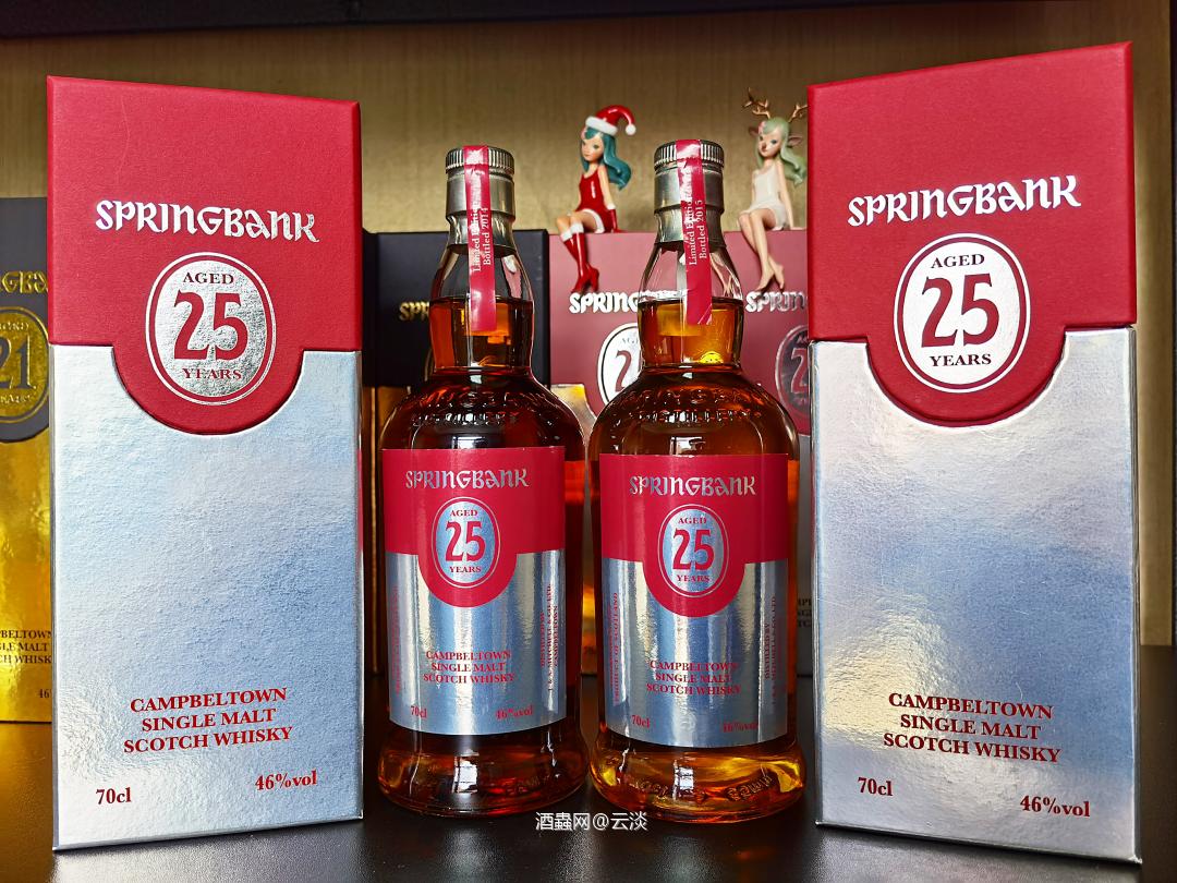 14/15版是红字!后面盒子也完全不一样<img src='https://sdata.whiskyworm.com/xcxpics/emoji_30.png' class='emoji' />