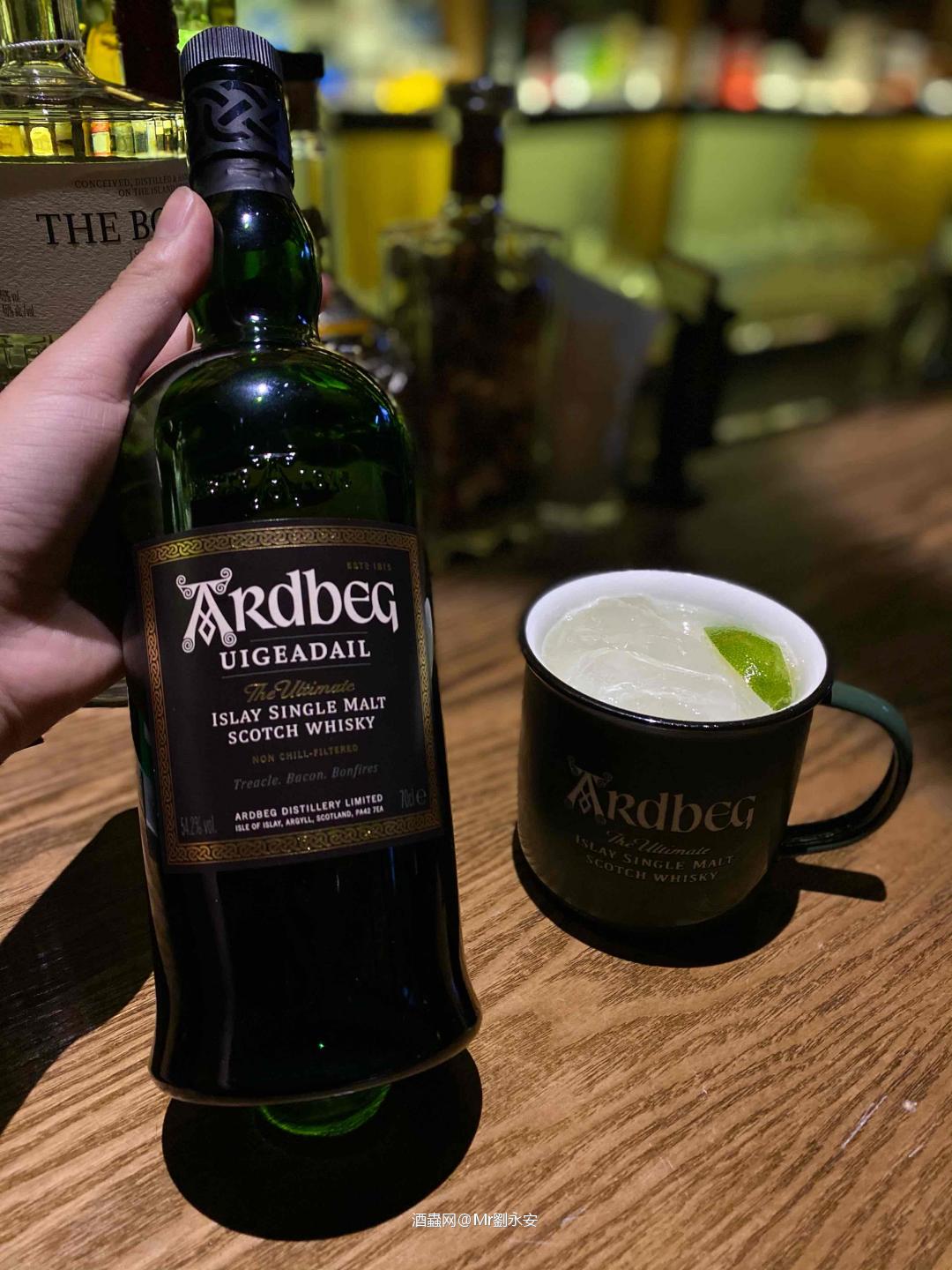 晚上喝一杯放松一下,