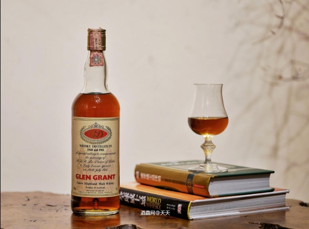 〓威尔士亲王与戴安娜王妃结婚纪念版〓1981年 格兰冠纯麦威士忌