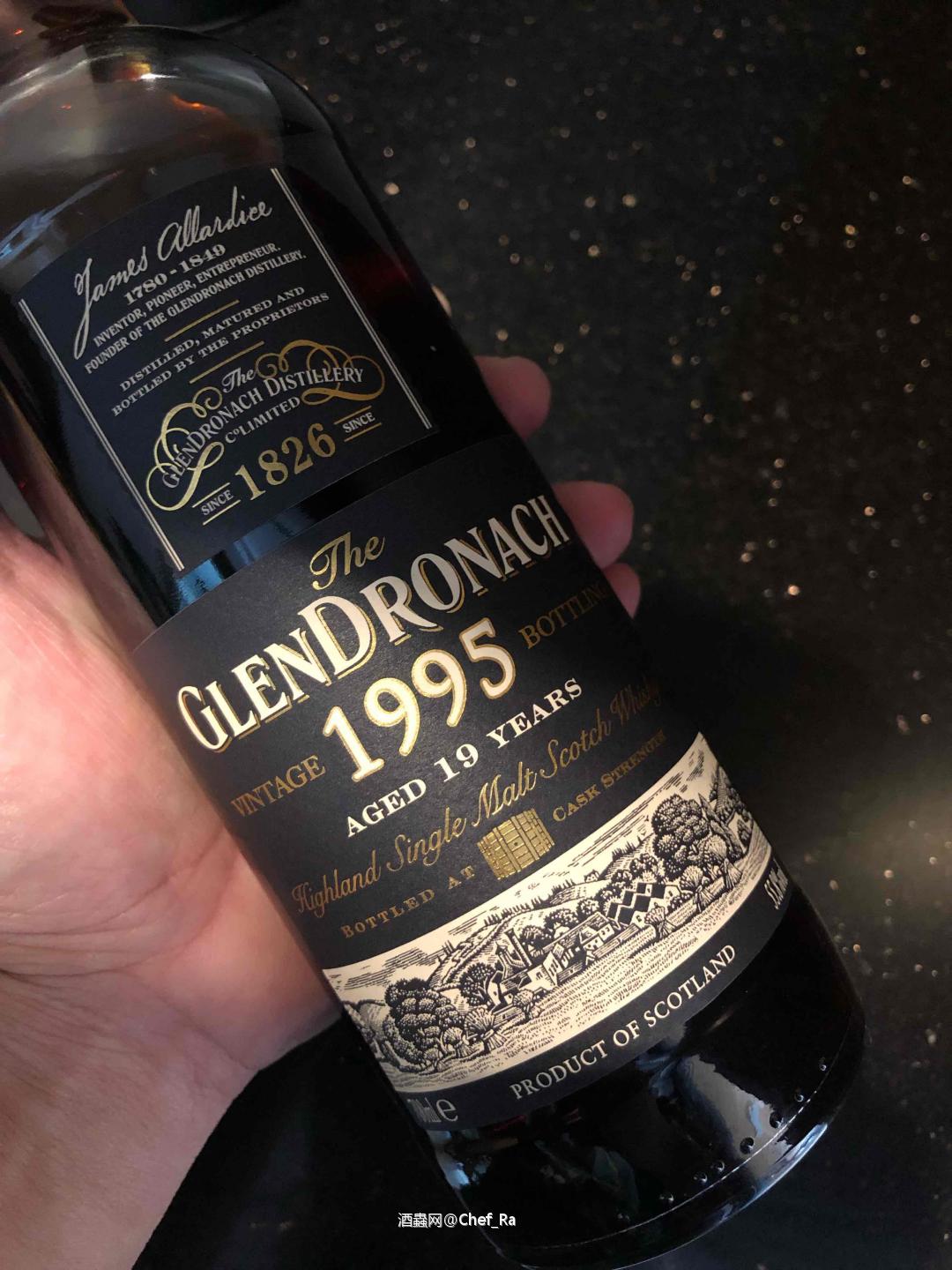 刚刚去市场，买了瓶酱油。