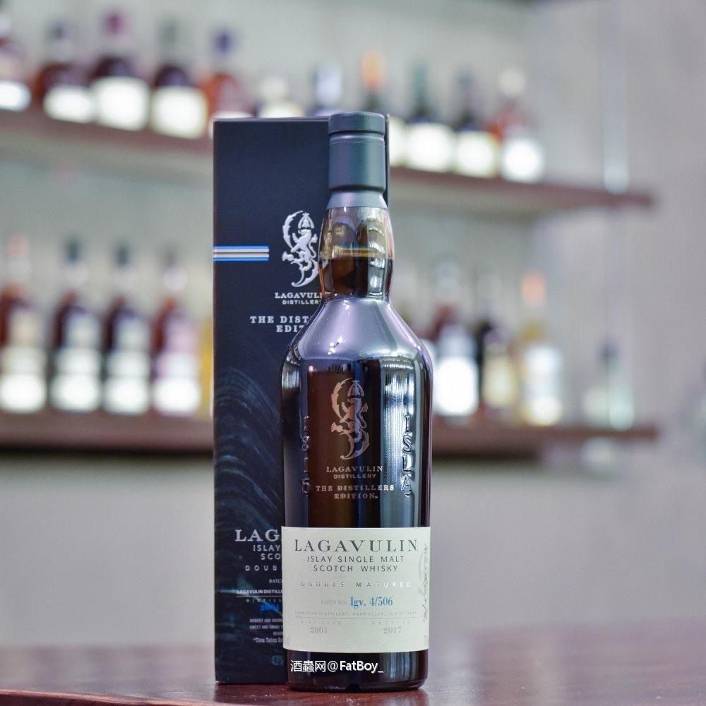 秋风起，走一瓶🥃 以 Pedro Ximénez 雪莉桶作二次熟成。 闻香有强烈的泥煤及呍呢嗱香，提子干的甜香随后慢慢释放。入口饱满，烟熏、带咸味，也有阵阵咖啡、呍呢嗱及水果味道。 带水果、泥煤的收结比想像中更为悠长，木桶气息历久不散。