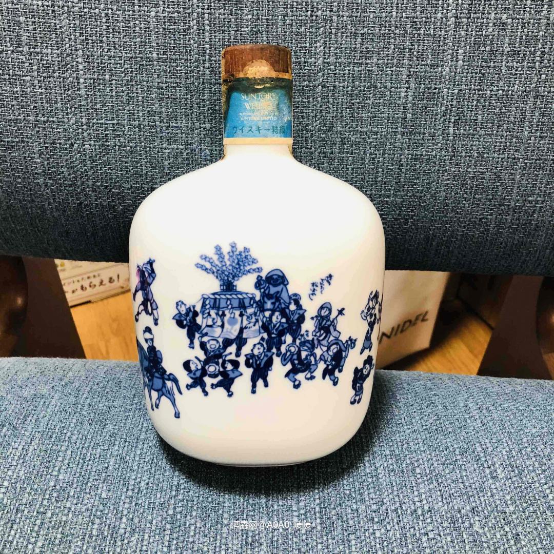 日本威士忌有田烧 瓷瓶才是我的最爱～ 继续吃土集邮ing～<img src='https://sdata.whiskyworm.com/xcxpics/emoji_6.png' class='emoji' />