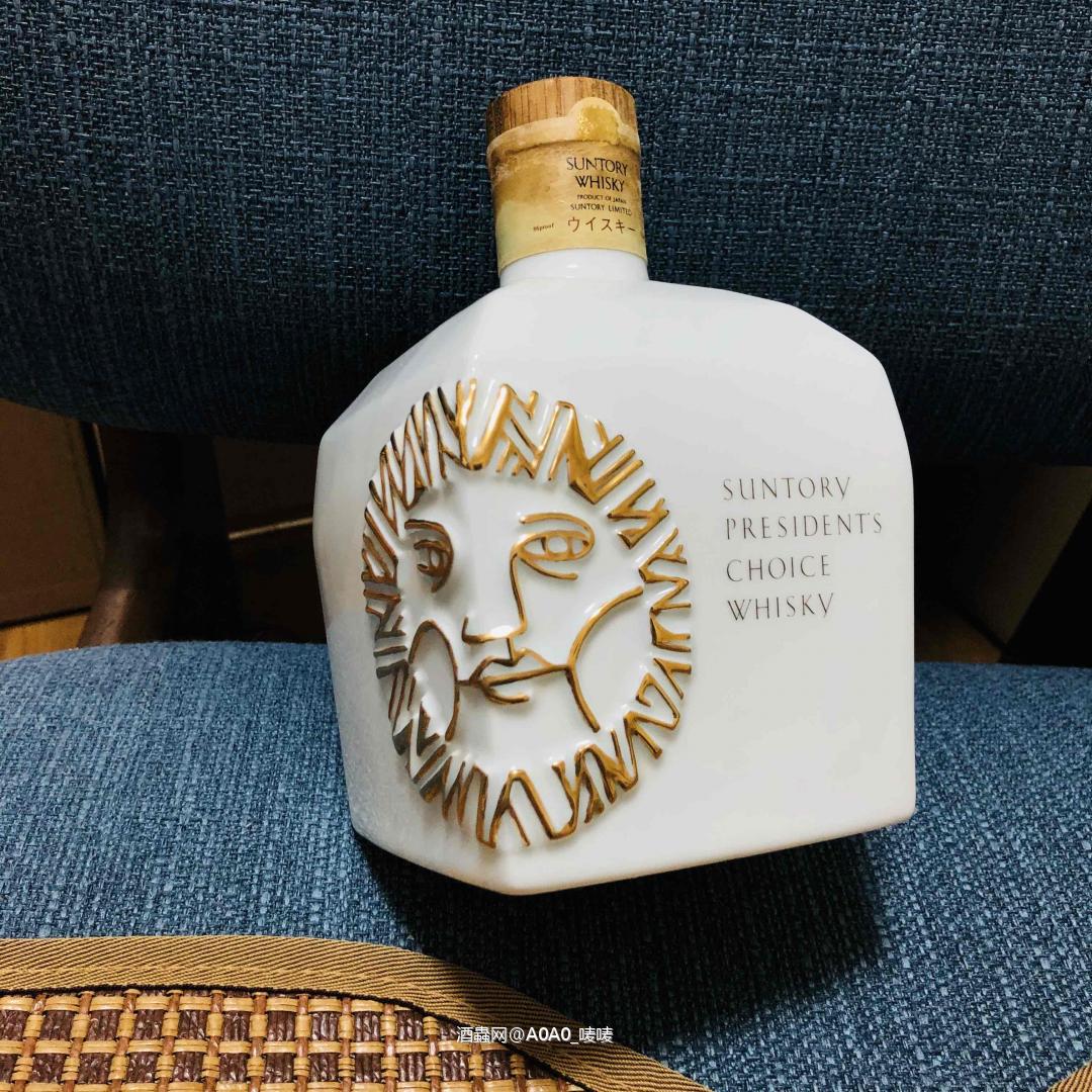 日本威士忌有田烧 瓷瓶才是我的最爱～ 继续吃土集邮ing～<img src='https://sdata.whiskyworm.com/xcxpics/emoji_6.png' class='emoji' />