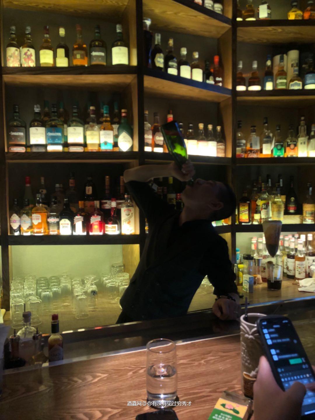 上村一夫美女集（1-4） “喜欢酒精的漫画家上村一夫” 漫画…