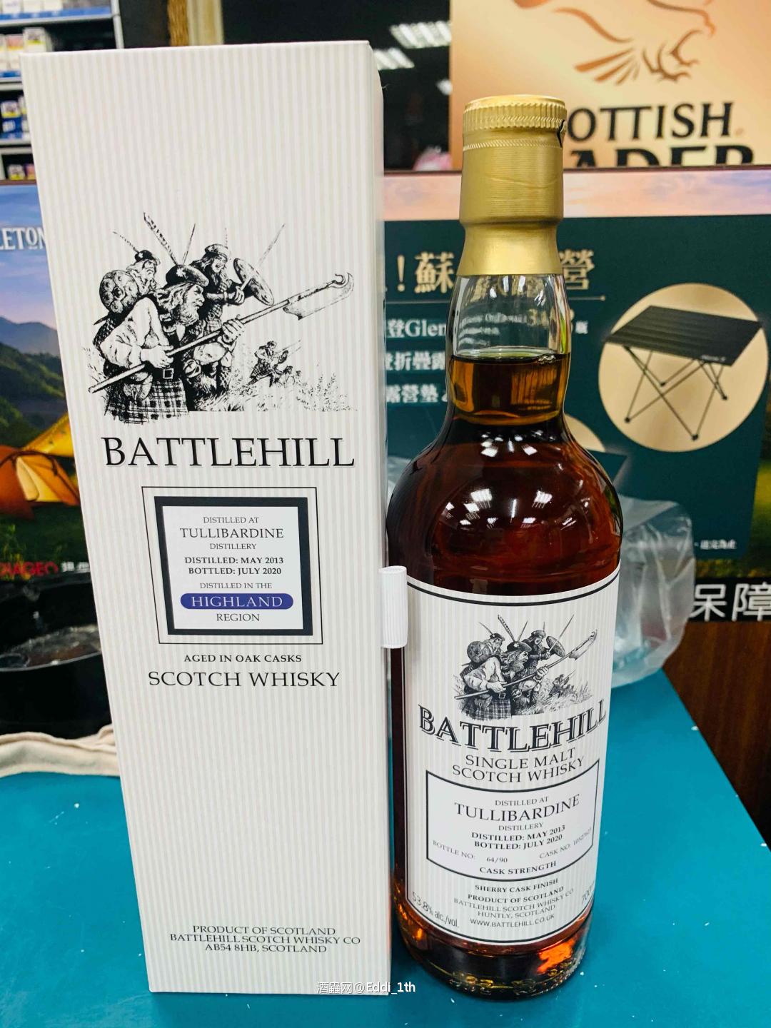 鮮明的木質氣味，淡淡的烏龍茶氣味，<p class='p'/>入口後乾淨輕盈的酒體讓雪…