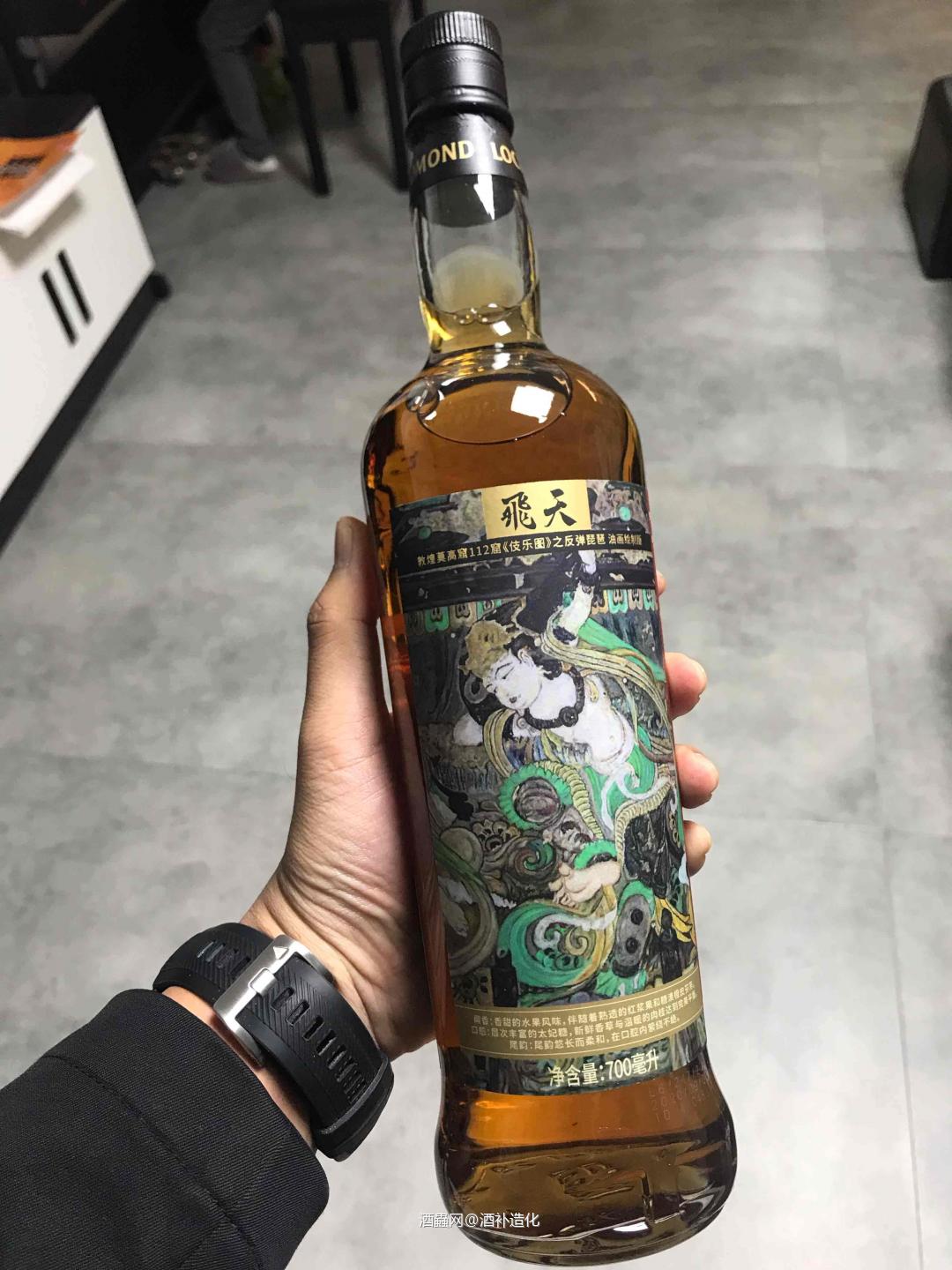 有人集邮罗曼湖的没？零星买了点，觉得酒标还都挺好看，不知道后面是否有增值潜力。