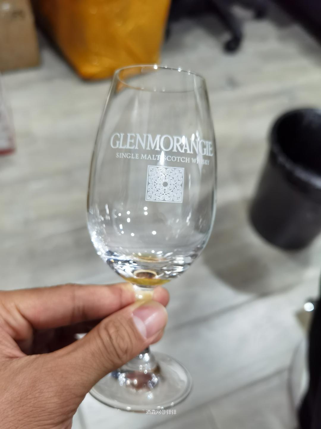 工作在辛苦，也不能忘了喝酒