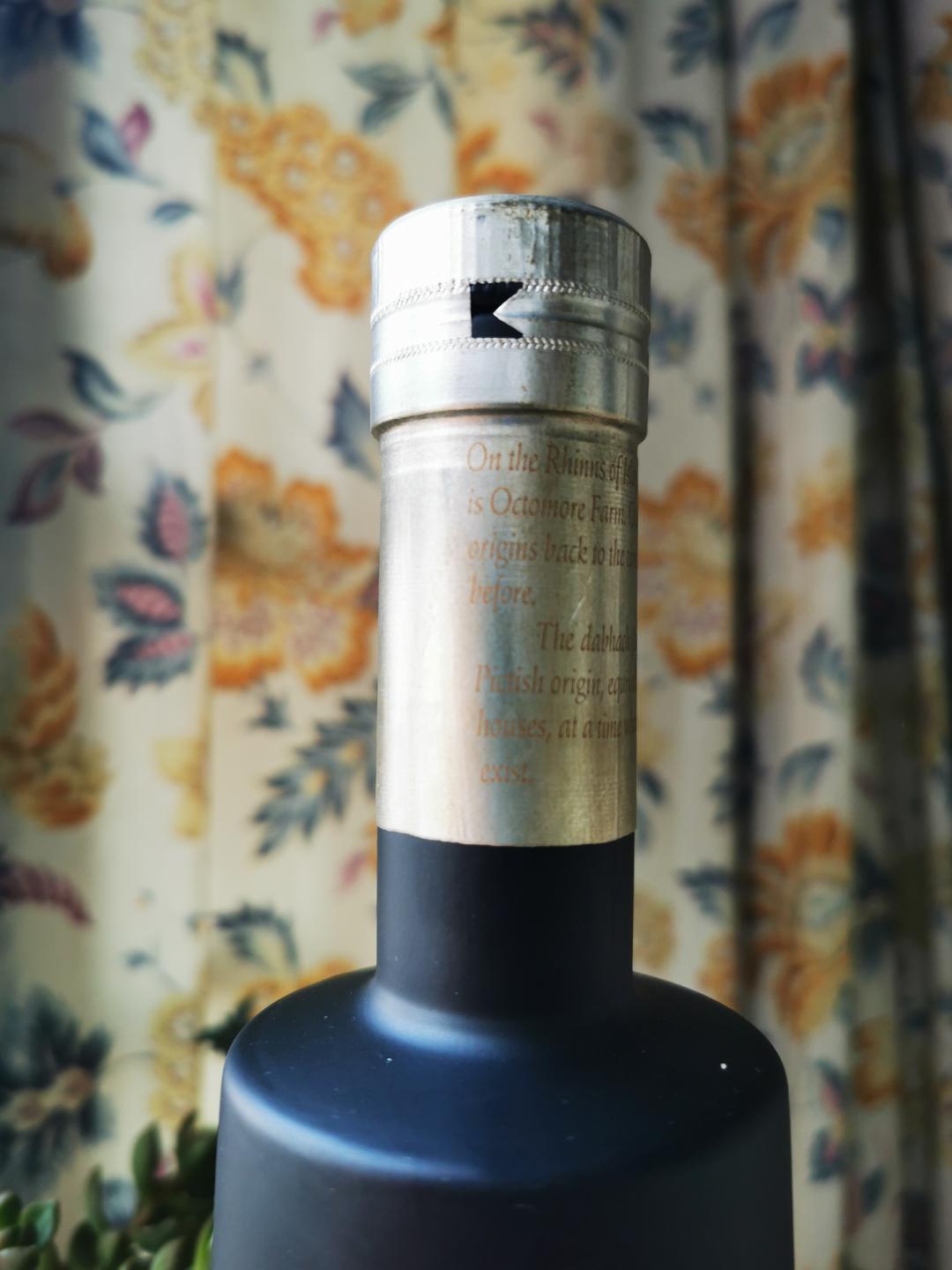 布赫拉迪 泥煤怪兽 Octomore7.2