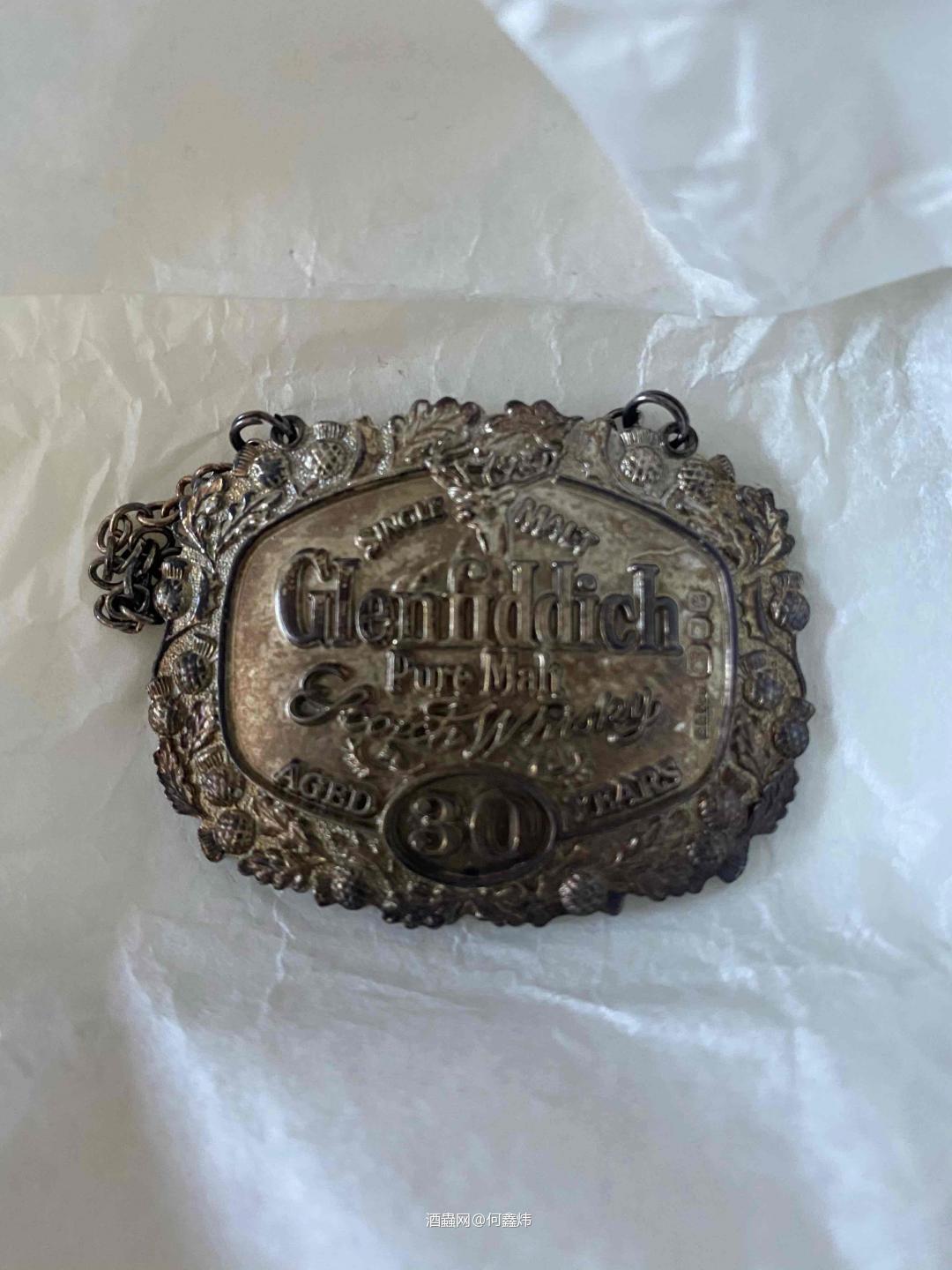 格兰菲迪30年水晶瓶银鹿头，购于95年左右，能在能值多少钱有懂的朋友吗