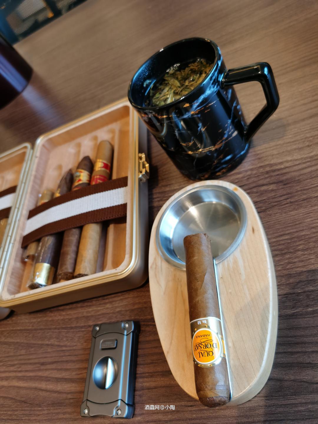 自古逢秋悲寂寥 我言秋日胜春朝