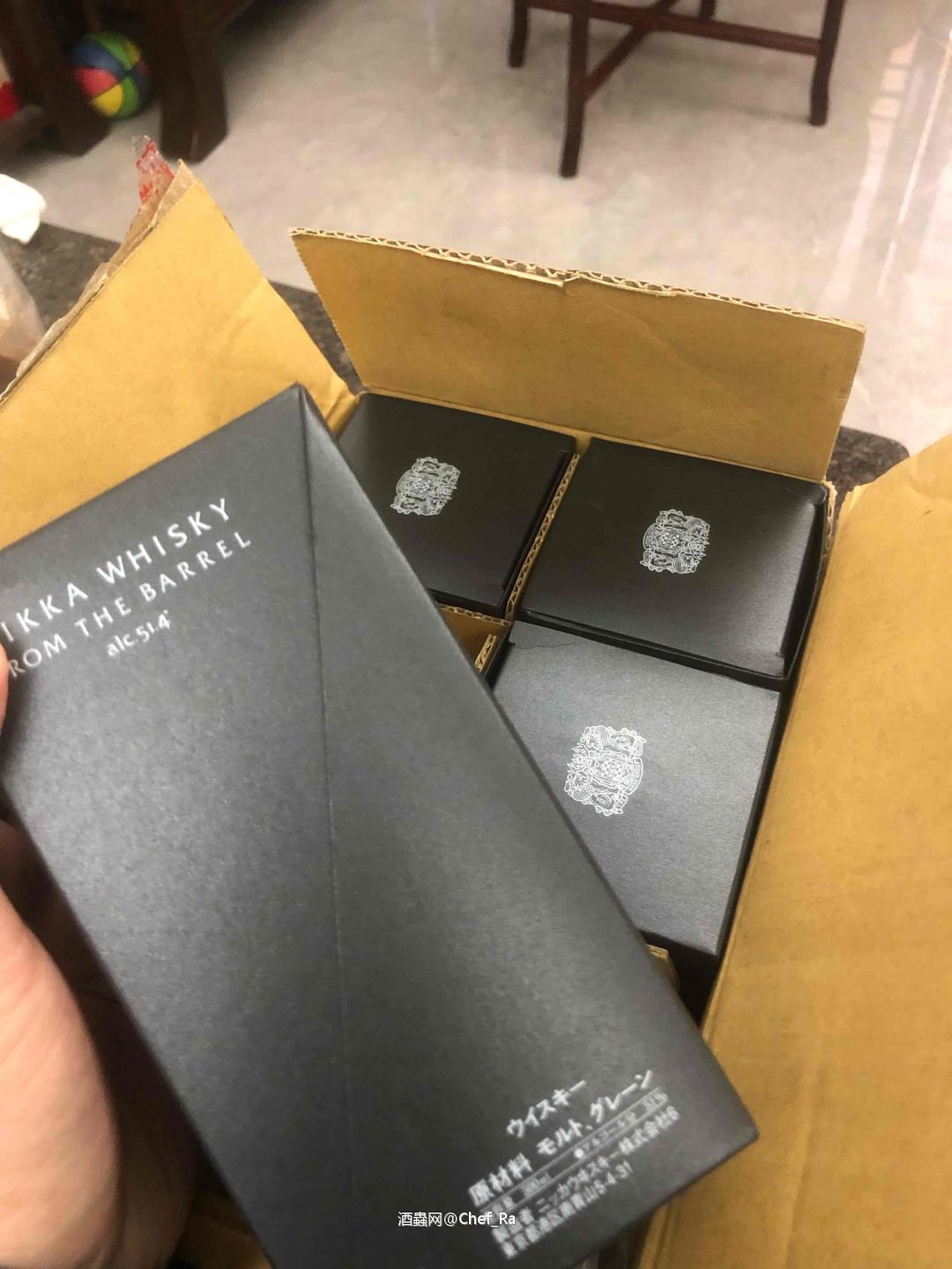 一甲小方瓶原箱就那么点大哈哈哈