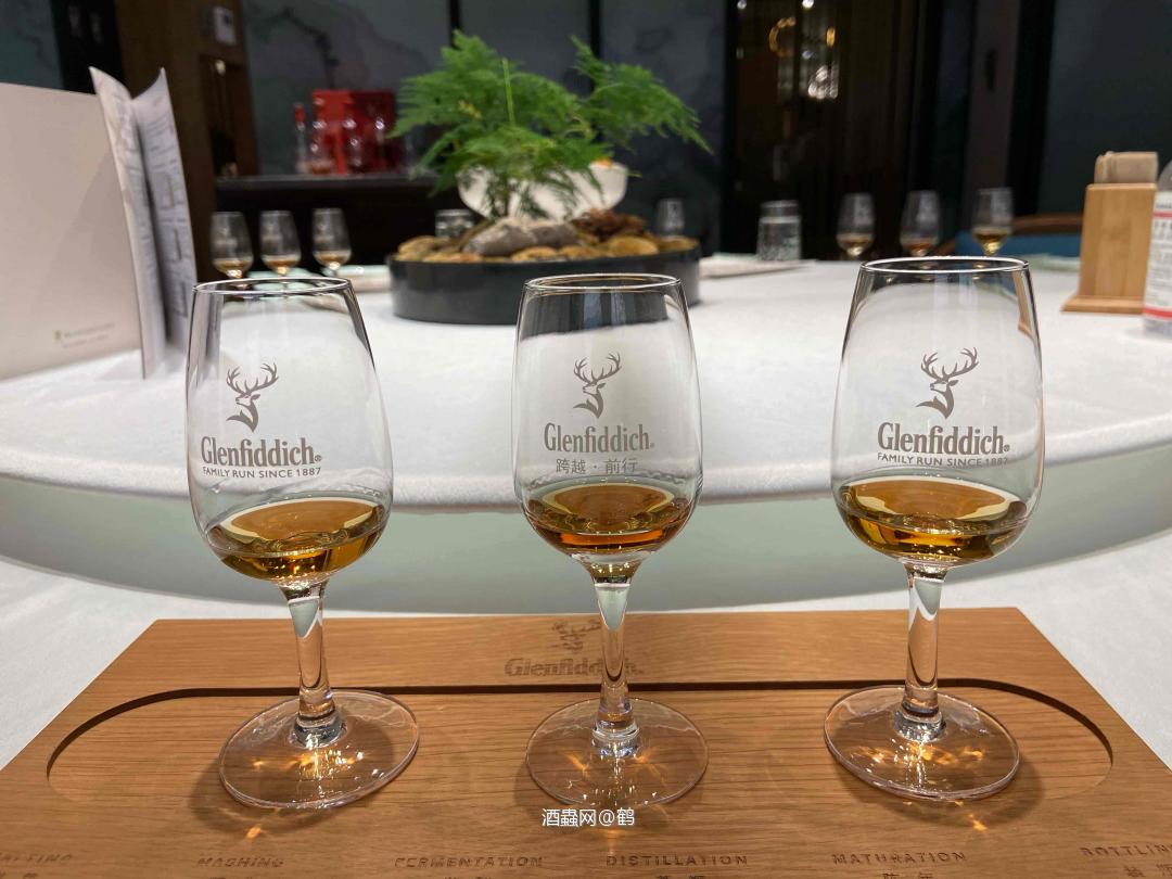 一直钟爱雪梨桶，就是坚持三周的减肥计划泡汤了。