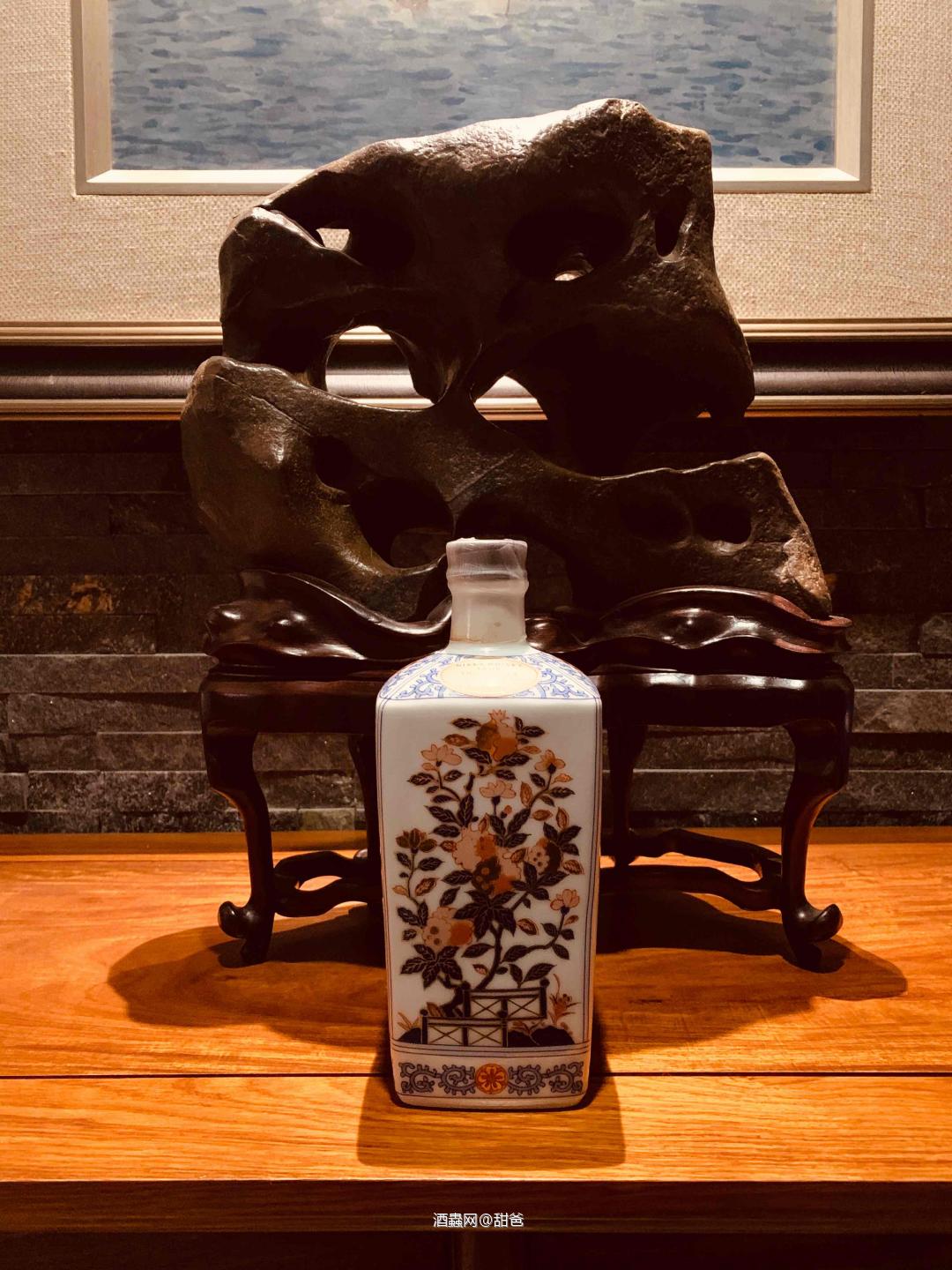 有田燒～四季花卉祥草紋