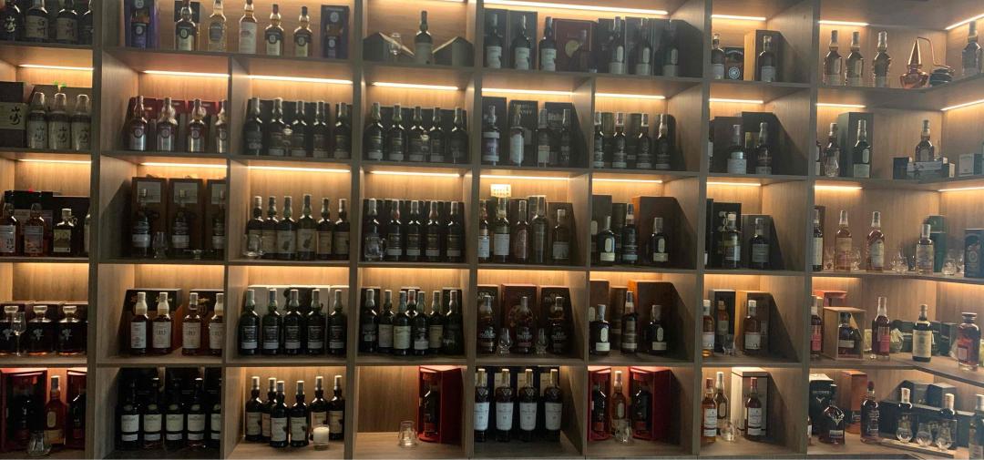 都是喝品，没有收藏！搞个柜子装起来