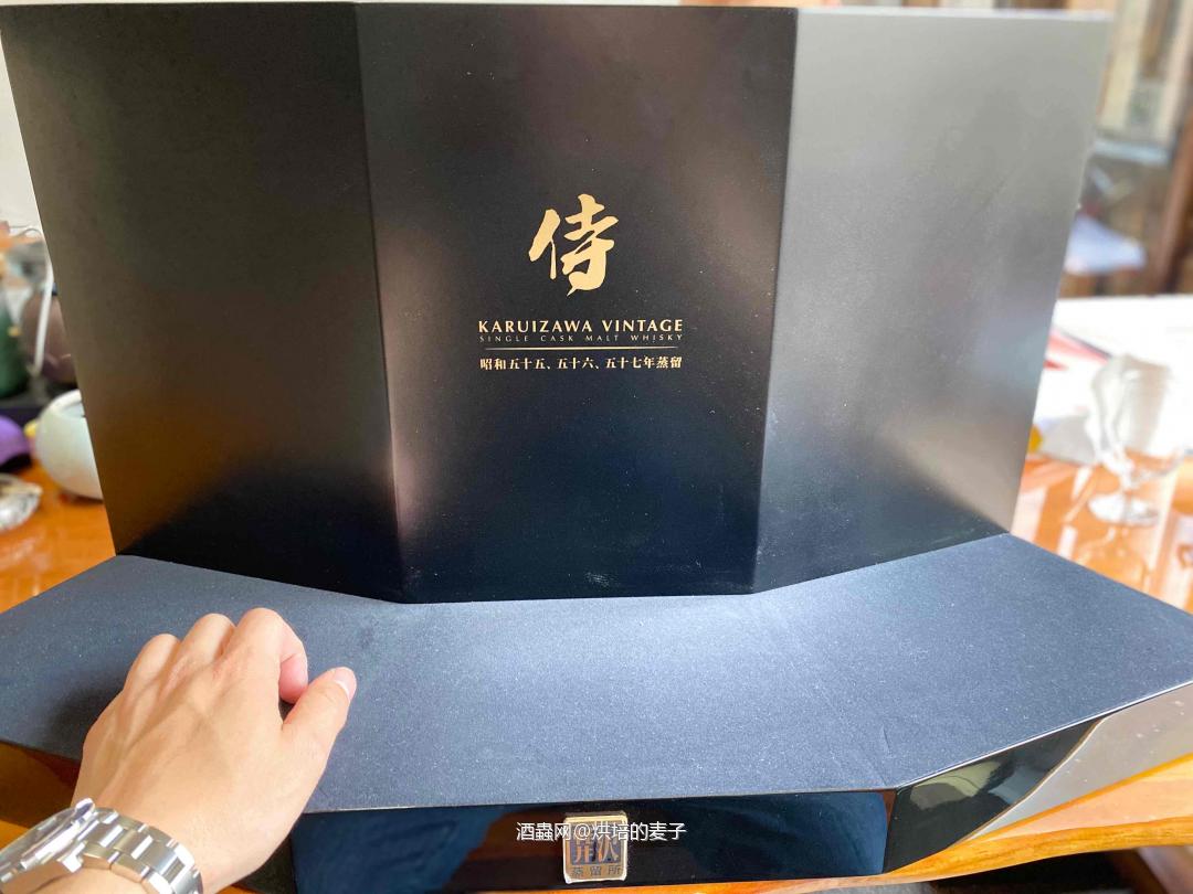 告诉自己一定要留钱买酒 轻井沢万箭齐发<img src='https://sdata.whiskyworm.com/xcxpics/emoji_3.png' class='emoji' /><img src='https://sdata.whiskyworm.com/xcxpics/emoji_3.png' class='emoji' />