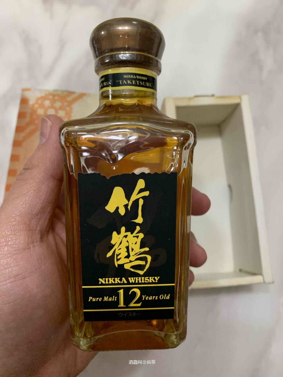 660毫升的角瓶竹鹤见多了，这个180毫升的角瓶竹鹤12年应该很少见吧