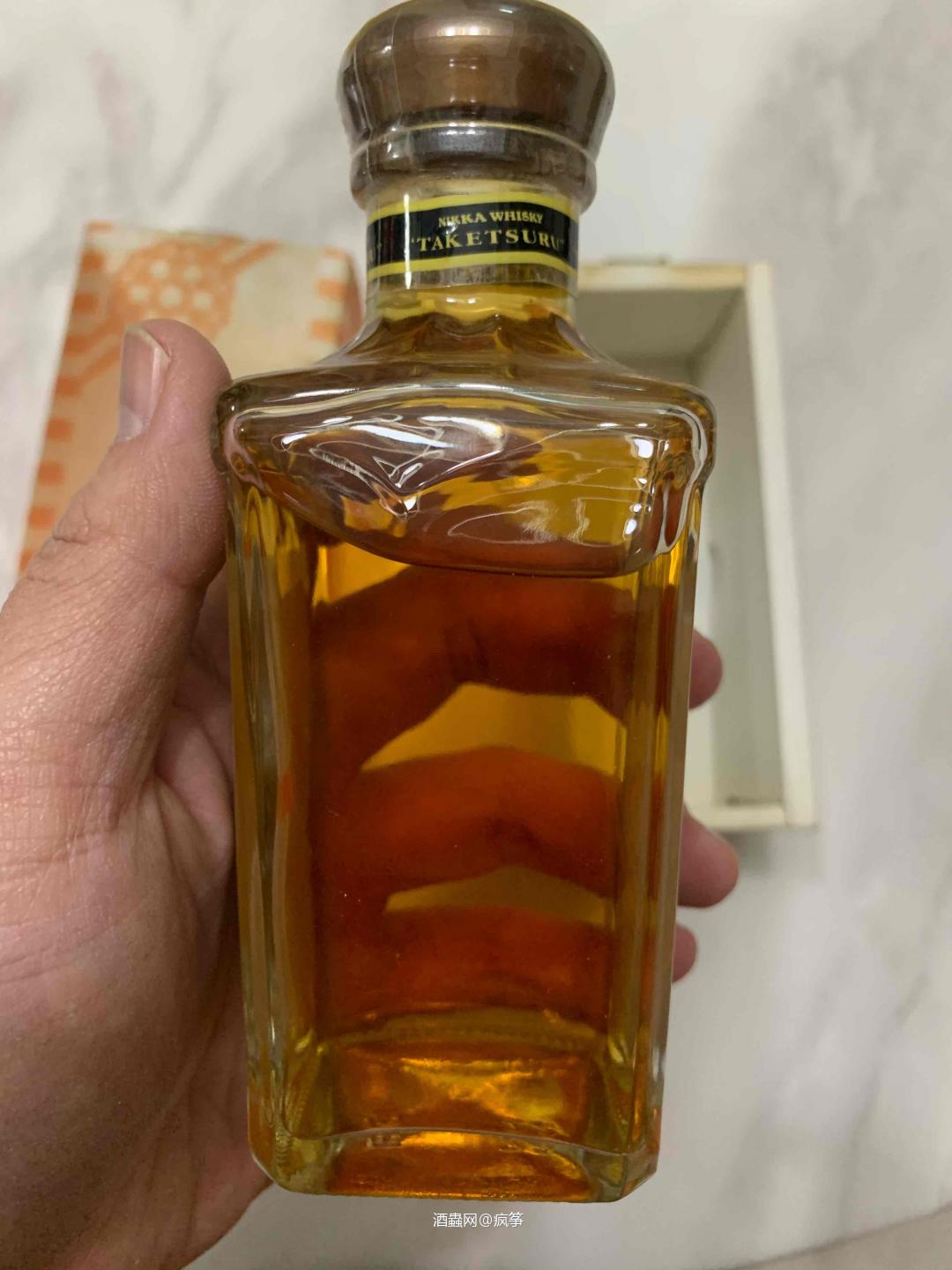 660毫升的角瓶竹鹤见多了，这个180毫升的角瓶竹鹤12年应该很少见吧