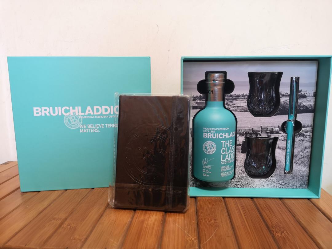 布赫拉迪tiffany蓝礼盒