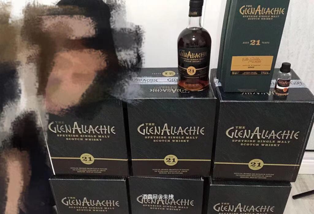 刷刷看到的，真的豪，我有一支就满足，人家有6箱<img src='https://sdata.whiskyworm.com/xcxpics/emoji_6.png' class='emoji' /><img src='https://sdata.whiskyworm.com/xcxpics/emoji_6.png' class='emoji' /><img src='https://sdata.whiskyworm.com/xcxpics/emoji_6.png' class='emoji' />