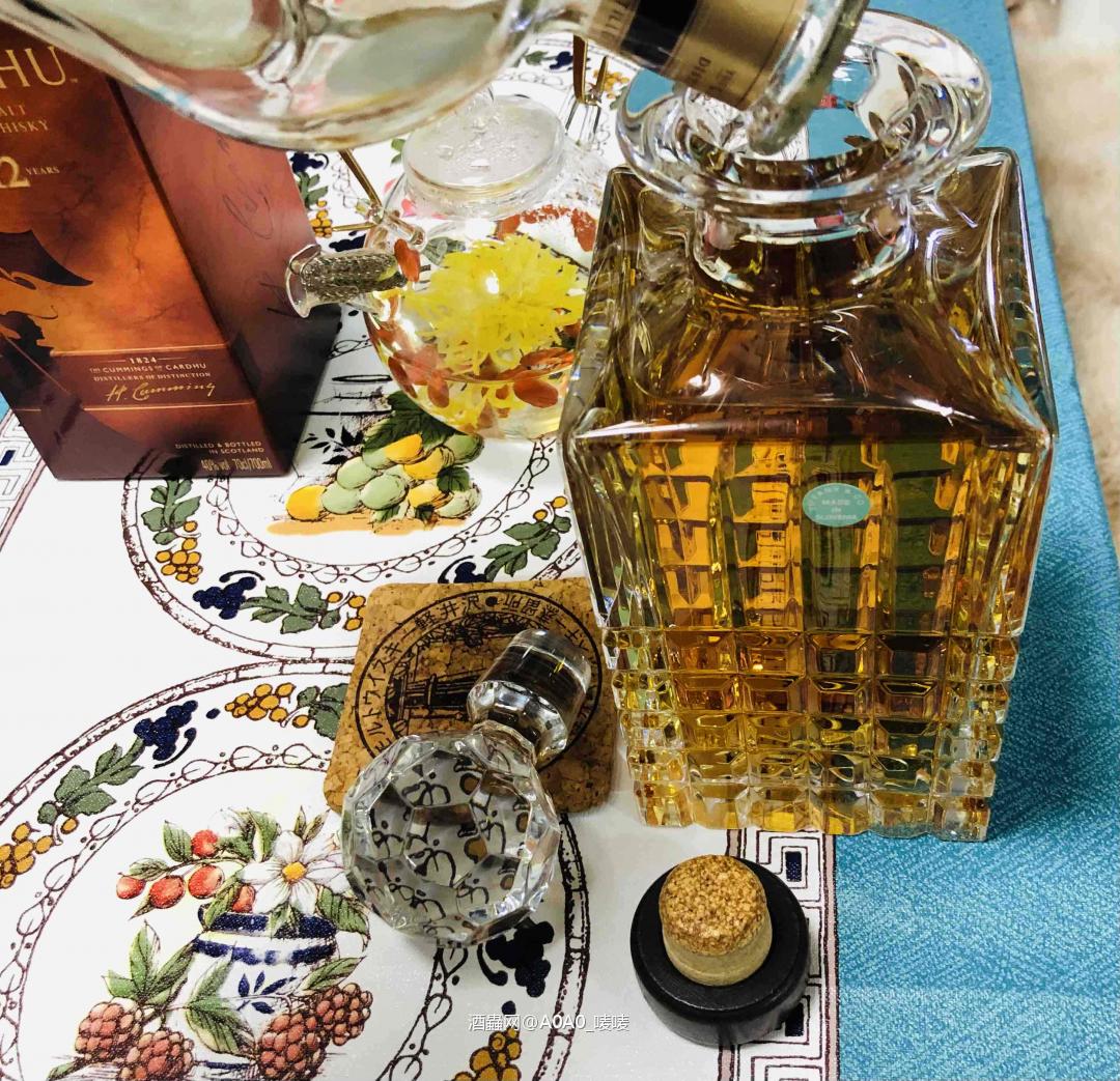 好酒莫贪杯,微醺胜买醉~<img src='https://sdata.whiskyworm.com/xcxpics/emoji_30.png' class='emoji' />