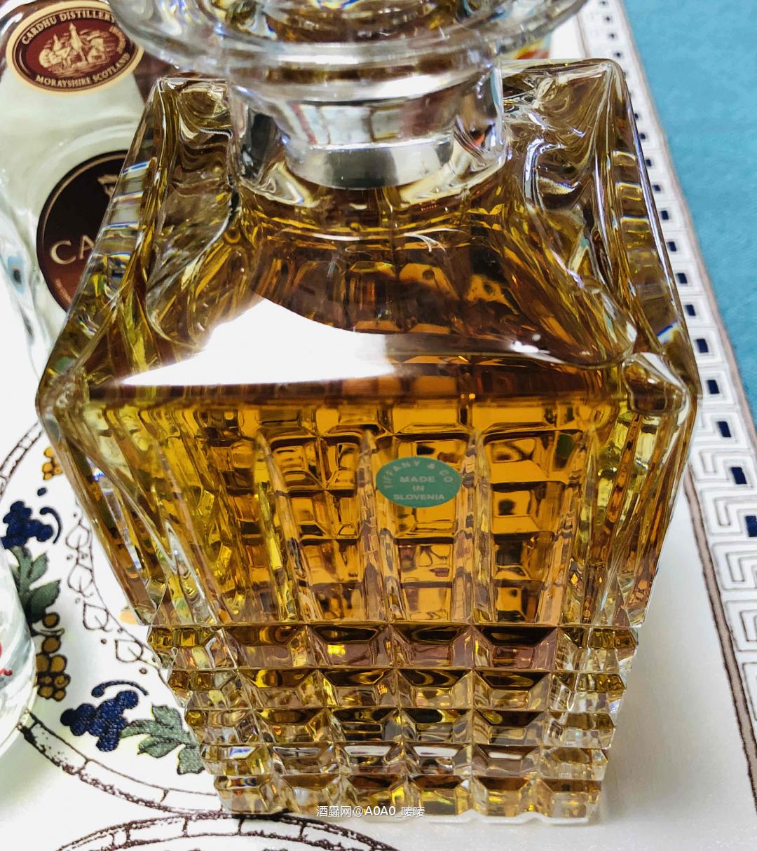 好酒莫贪杯，微醺胜买醉～<img src='https://sdata.whiskyworm.com/xcxpics/emoji_30.png' class='emoji' />