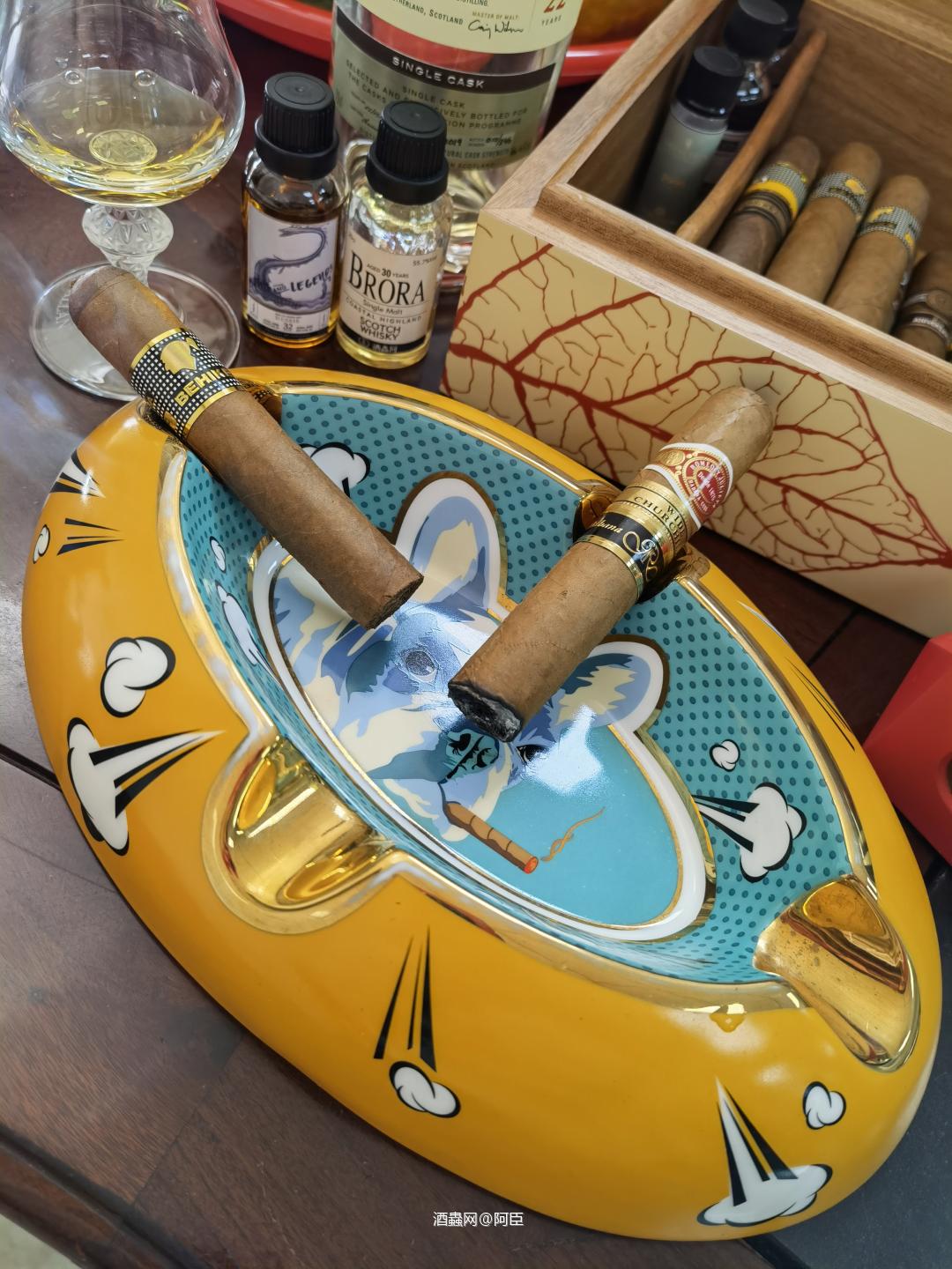 过年最大的乐趣，还是品酒灰茄