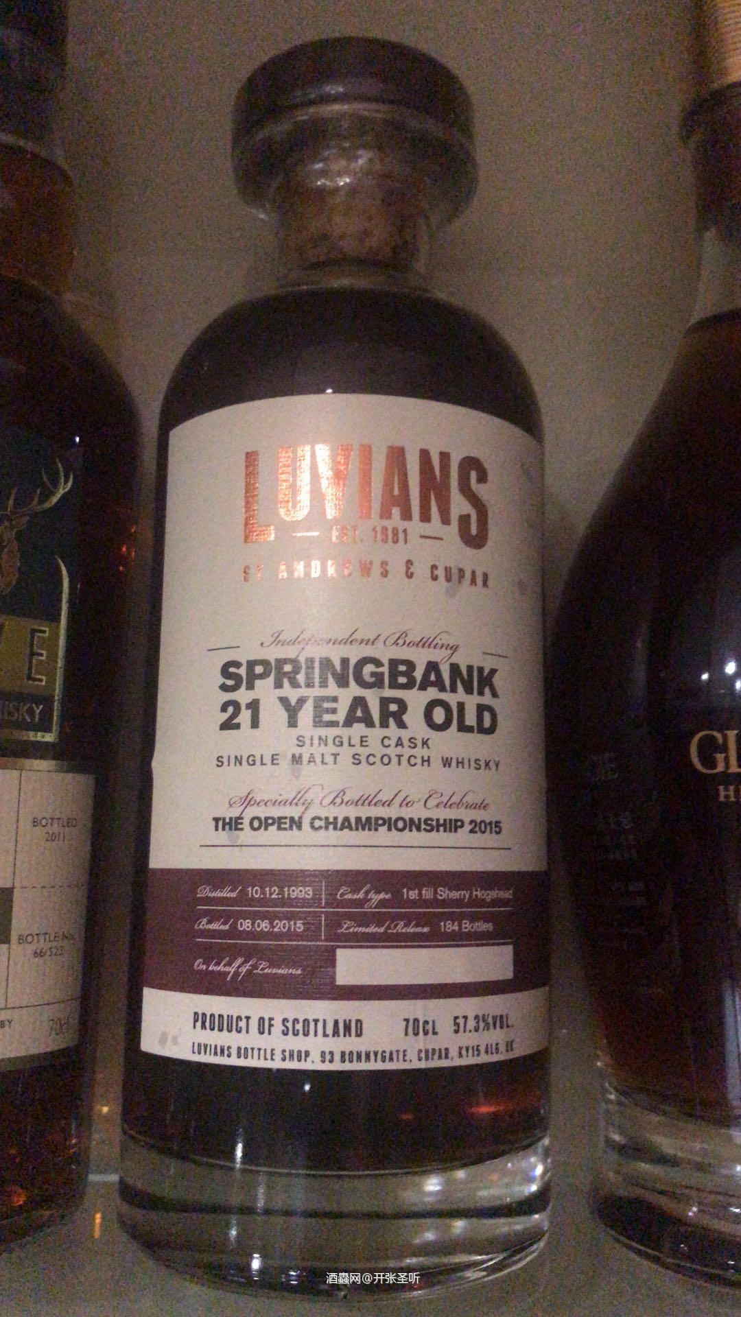2017年懵懵懂懂从苏格兰带回来的酒,当时都不知道是什么品牌的威士忌,只是觉得瓶子很特别就带回来了,很有纪念价值!