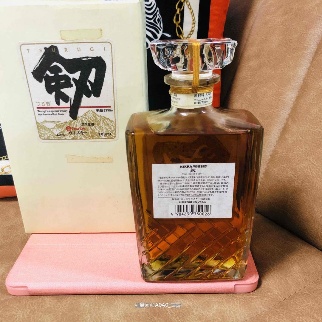 NIKKA 酒标不错 复古风满满～<img src='https://sdata.whiskyworm.com/xcxpics/emoji_5.png' class='emoji' />