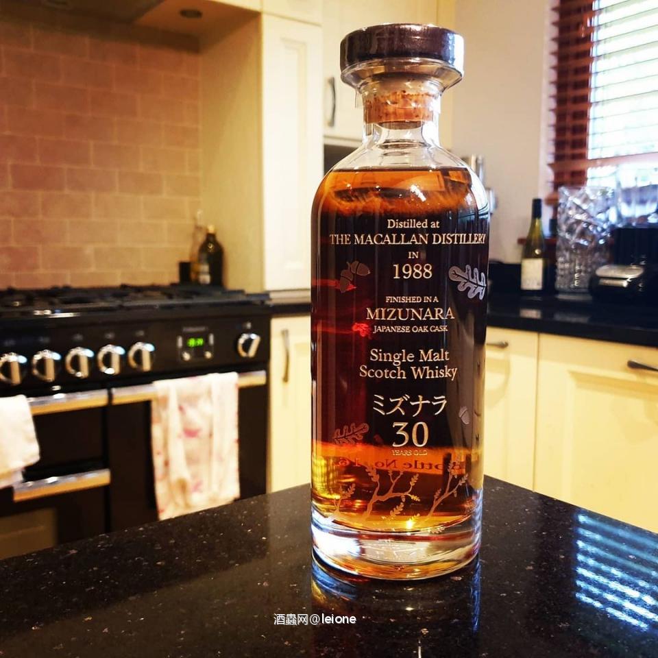 是这款么？ 我研究了一下，这款还真是OB，德国跟新加坡两个公司合作包桶，麦卡伦给他们装的瓶，水楢桶从日本运到苏格兰用来过桶，全球首例，但只装了50瓶.