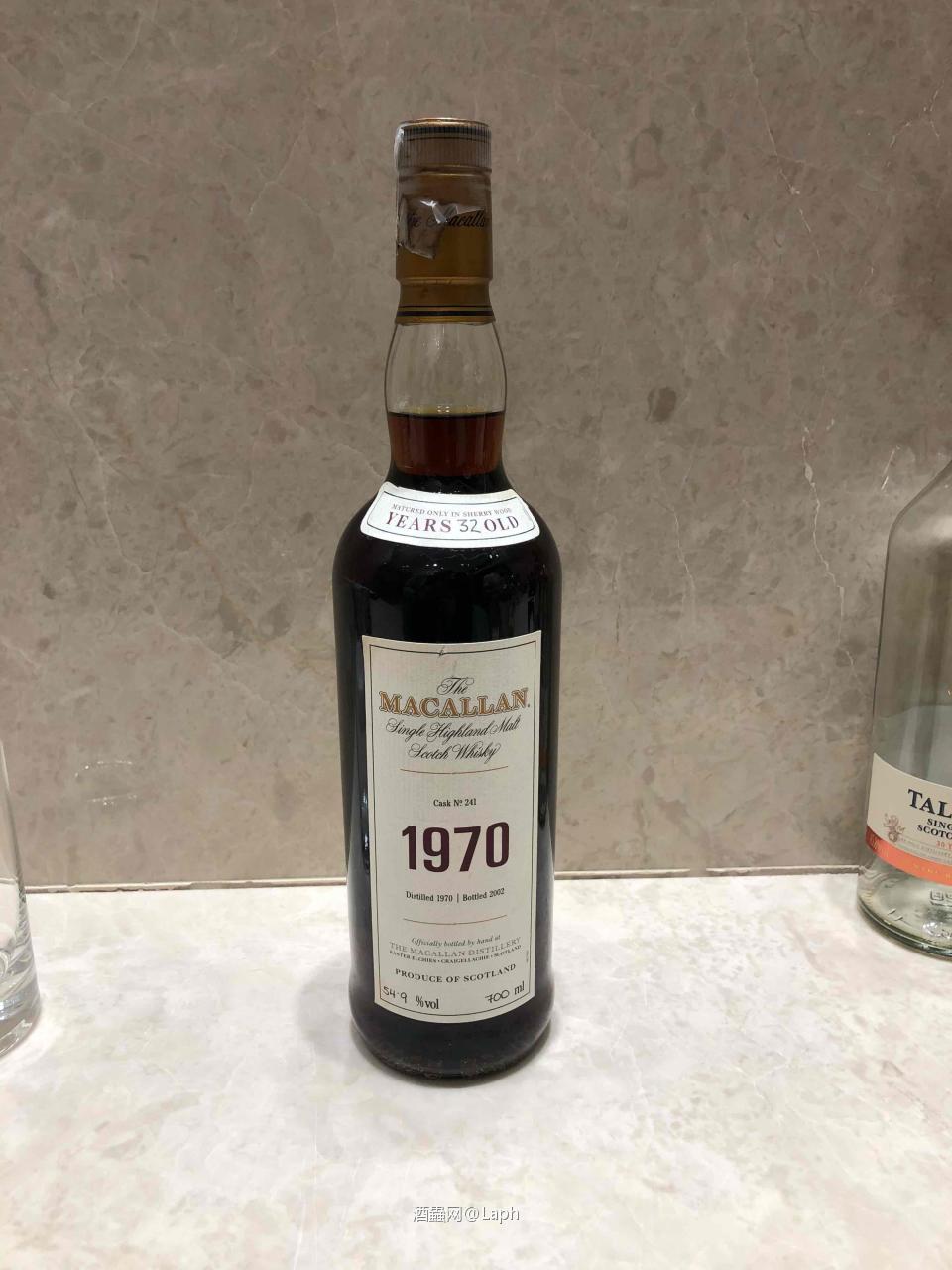 leione你看，三种装瓶都有注明蒸馏和罐装在哪里