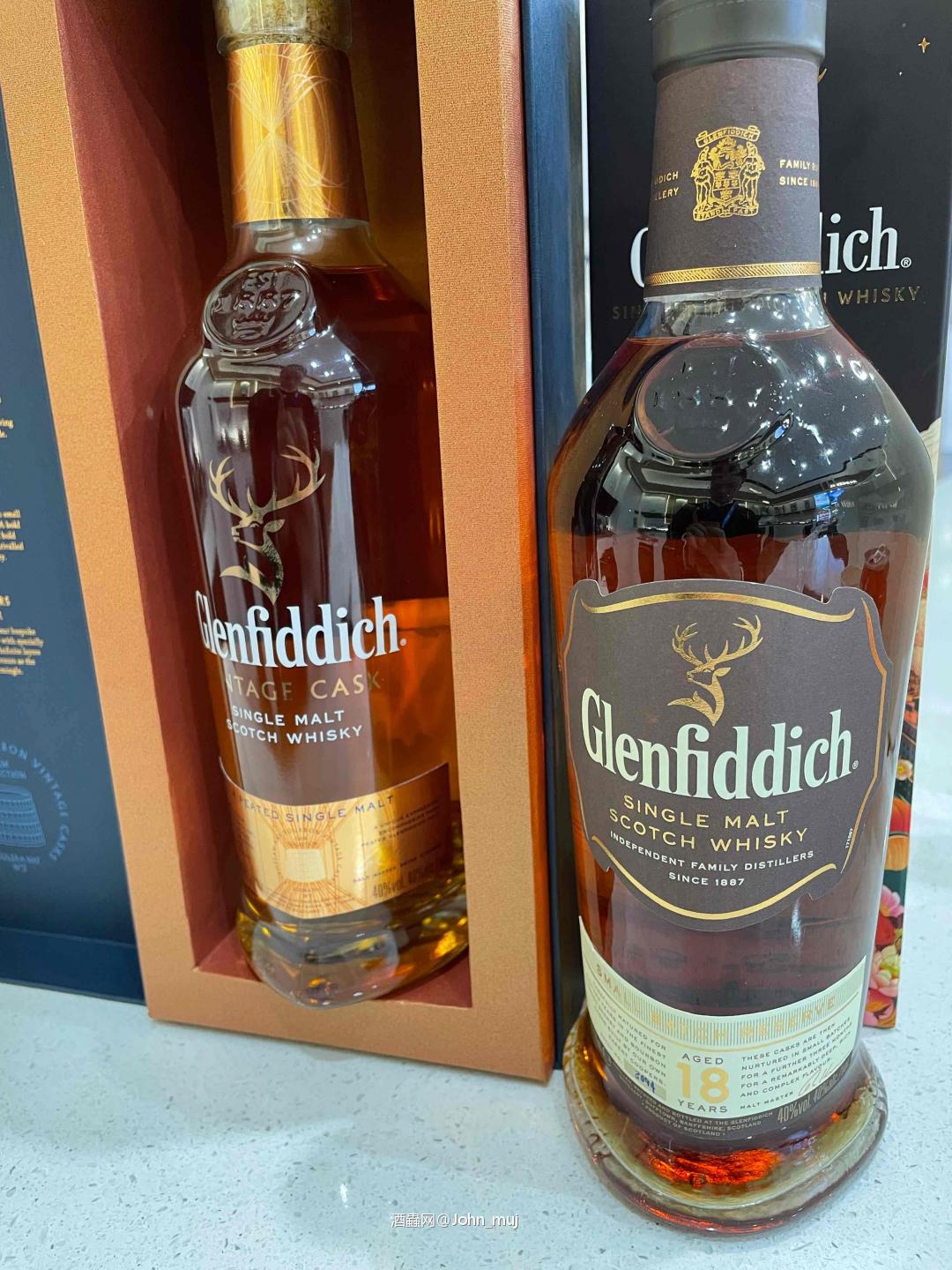 收到朋友送的两瓶酒