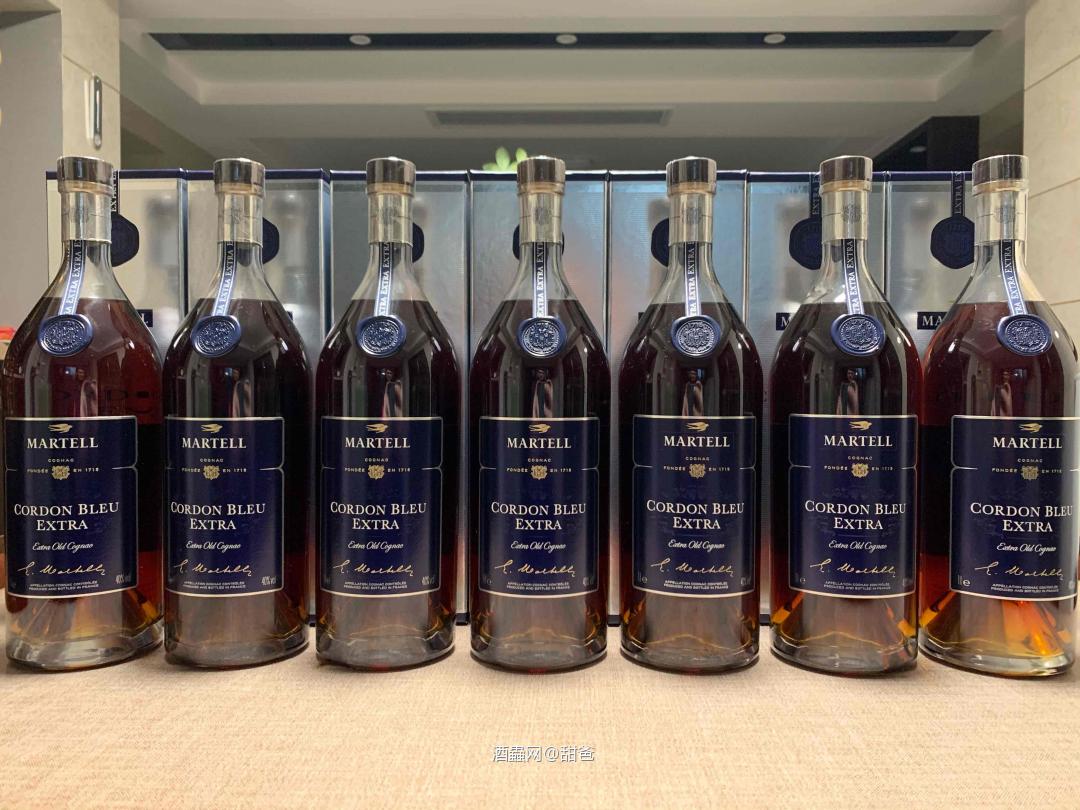 馬爹利藍帶傲創～特醇陳年乾邑白蘭地，我室添歡