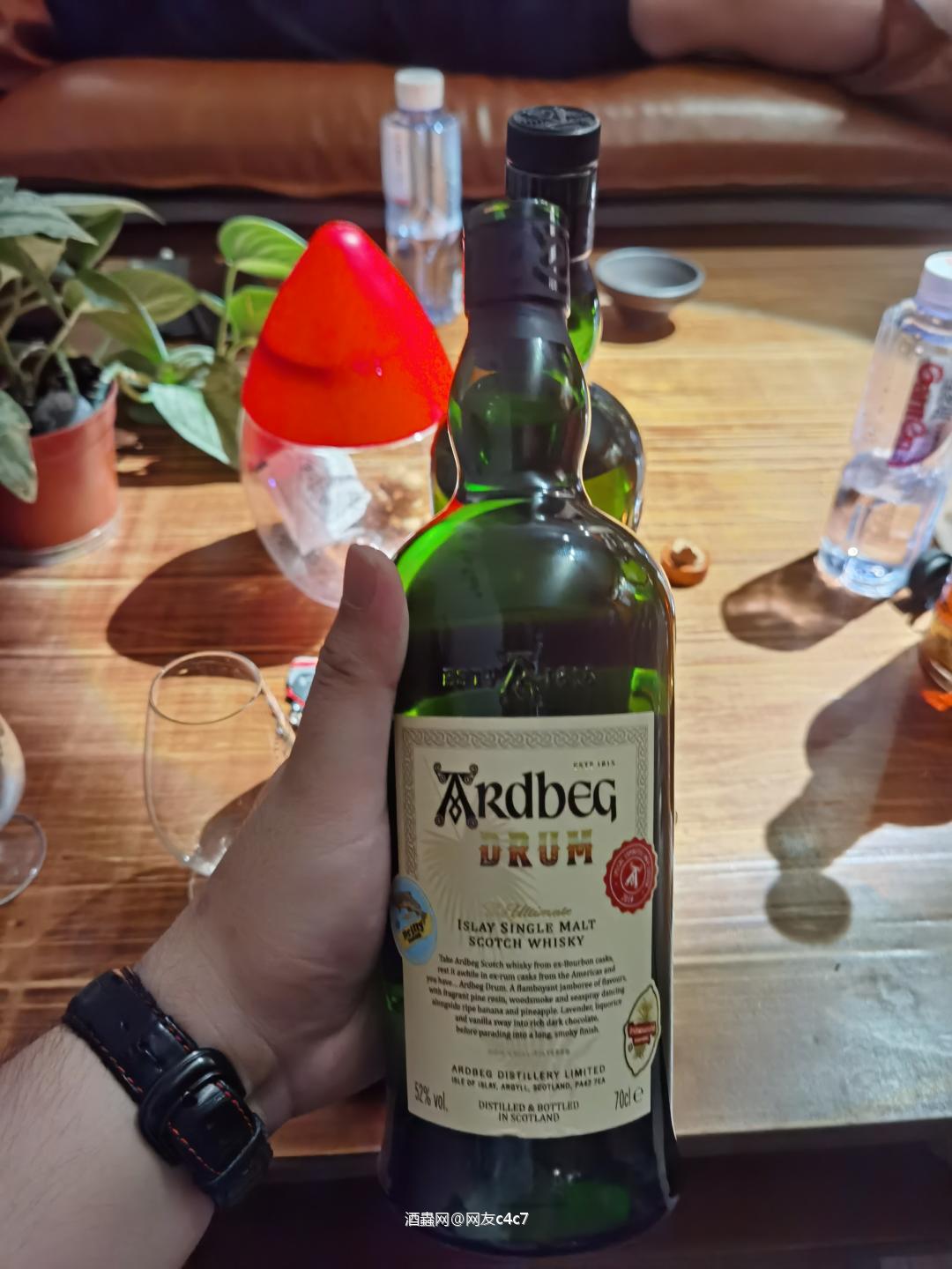 关于鼓和深痕谁好喝