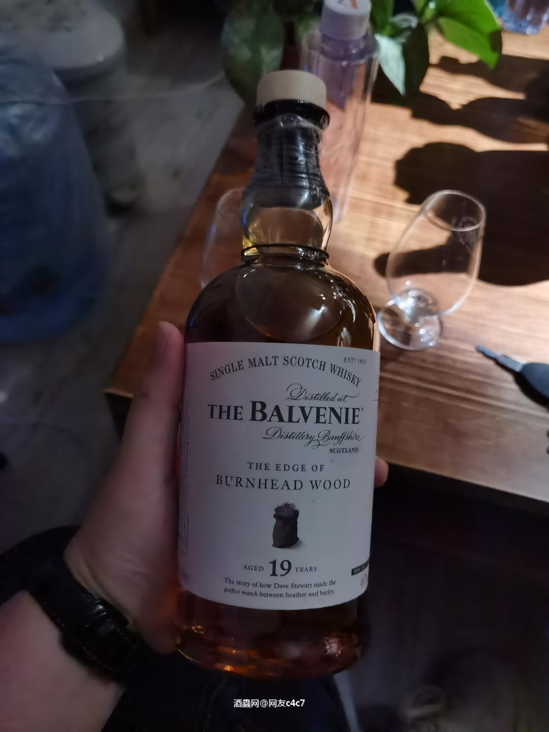 关于鼓和深痕谁好喝