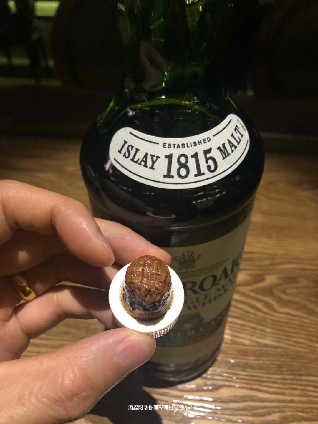 拉佛格10年 2013版1L 40% 酒体清澈，暗金色， 闻…