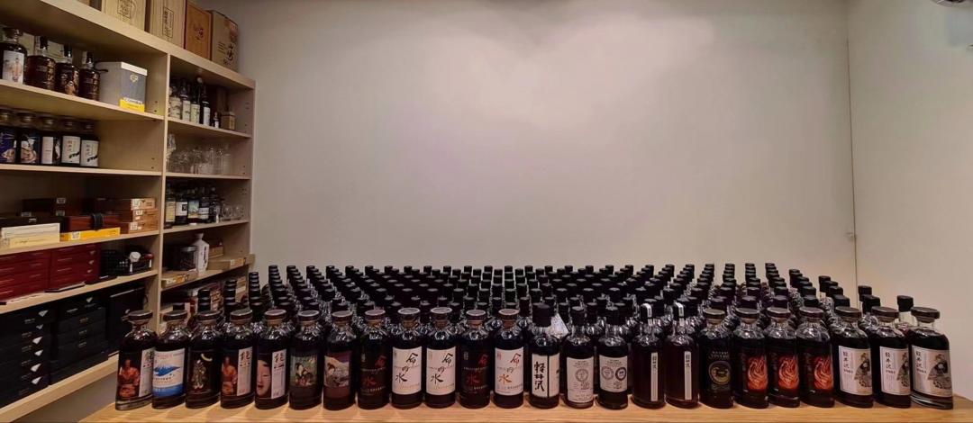 <img src='https://sdata.whiskyworm.com/xcxpics/emoji_1.png' class='emoji' />