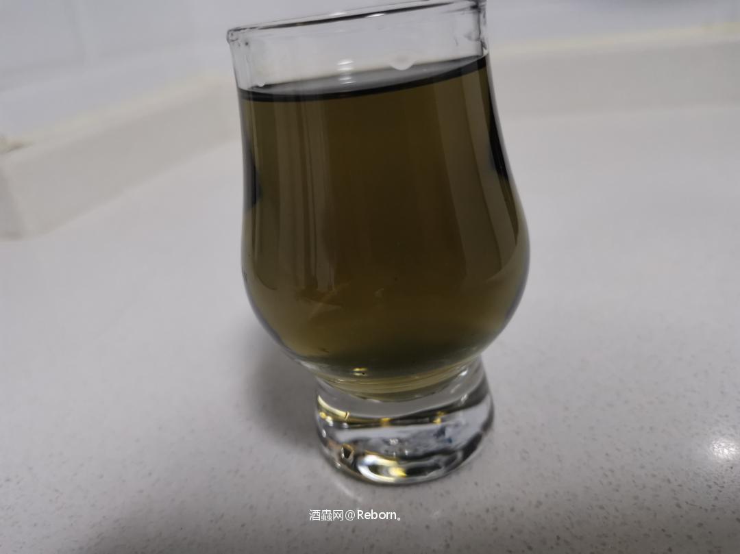 装在不锈钢酒壶里......